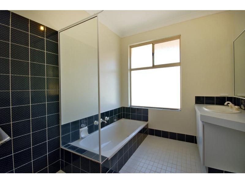 11 TYRRELL COURT, Edgewater WA 6027