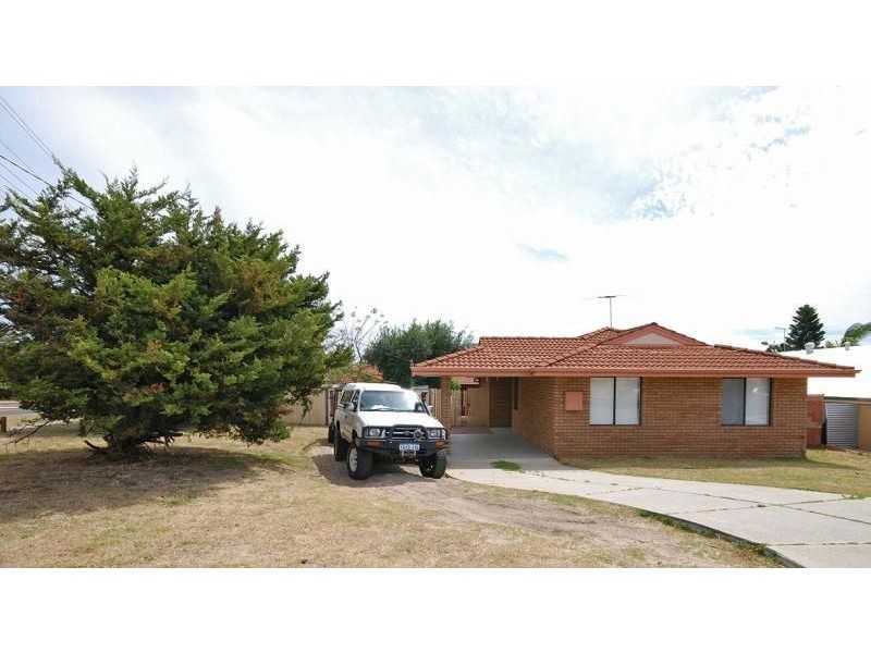 144 Dampier Avenue, Mullaloo WA 6027