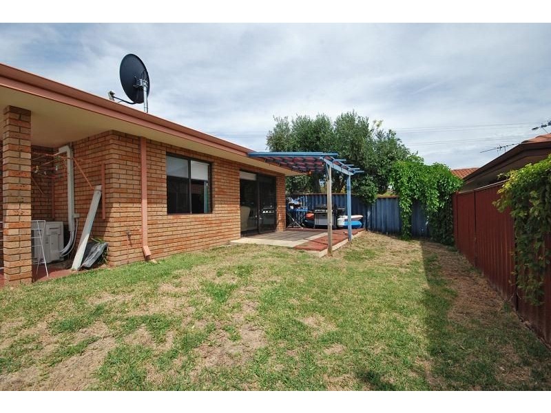 144 Dampier Avenue, Mullaloo WA 6027