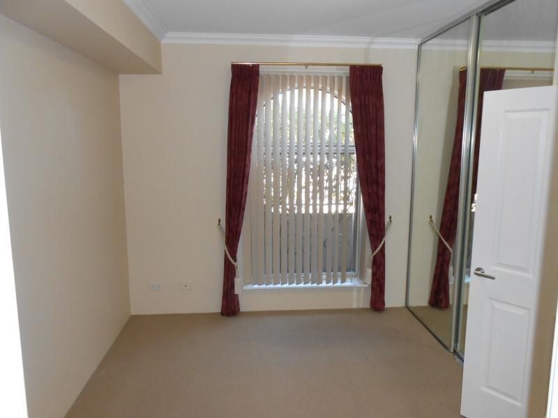 4/101 GRAND BOULEVARD, Joondalup WA 6027