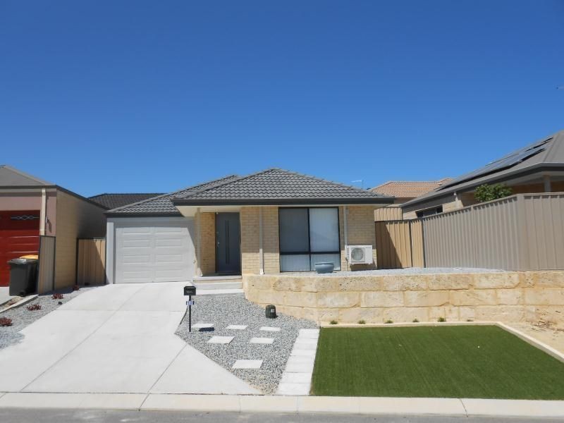 18 MELBOURNE LOOP, Clarkson WA 6030