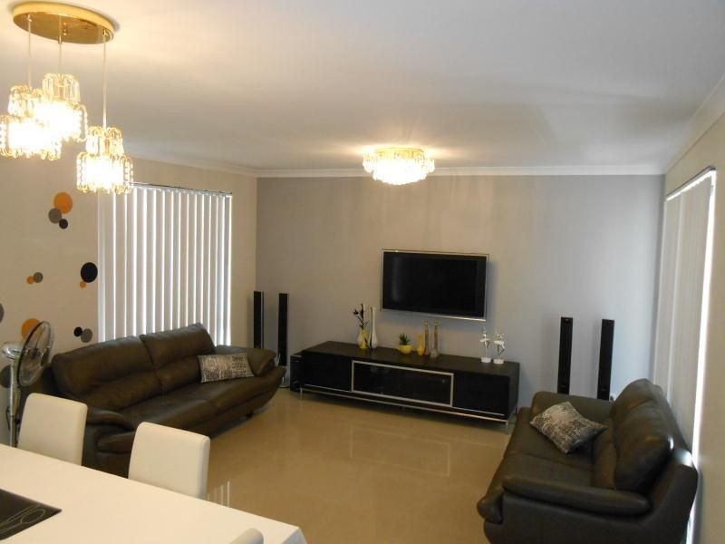 18 MELBOURNE LOOP, Clarkson WA 6030