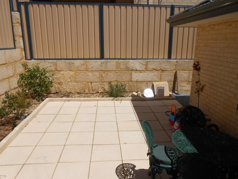 18 MELBOURNE LOOP, Clarkson WA 6030