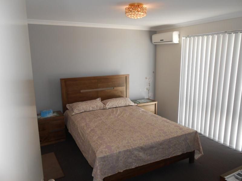 18 MELBOURNE LOOP, Clarkson WA 6030