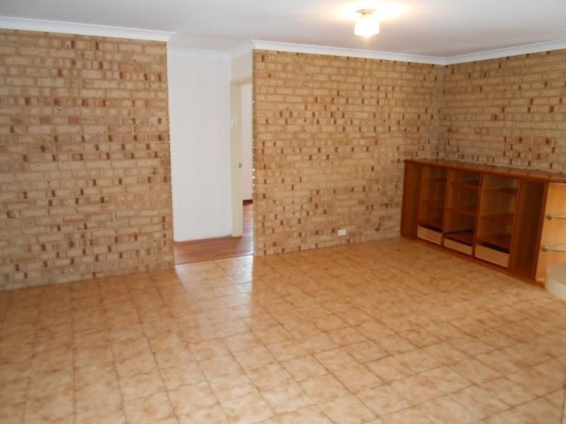 6 CUMBERLAND WAY, Beldon WA 6027