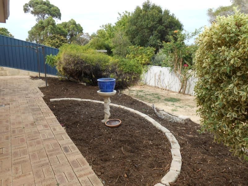 6 CUMBERLAND WAY, Beldon WA 6027