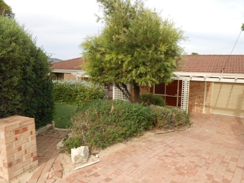 6 CUMBERLAND WAY, Beldon WA 6027