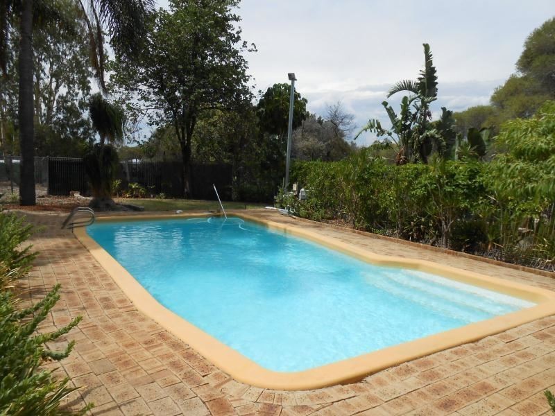 16 Canna Place, Wanneroo WA 6065