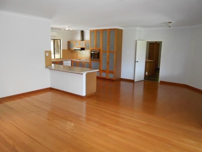 16 Canna Place, Wanneroo WA 6065