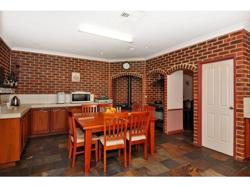 184 HAWKINS ROAD, Jandabup WA 6065