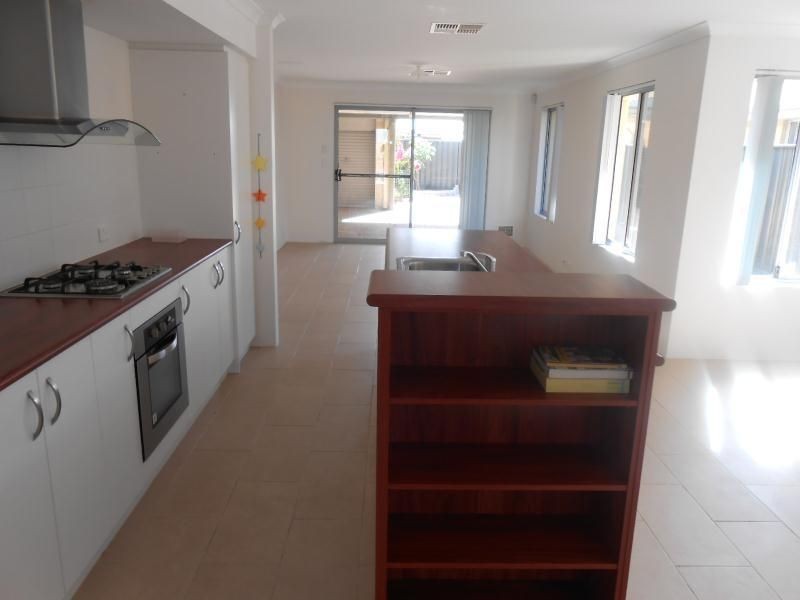 49 Grandis Boulevard, Banksia Grove WA 6031