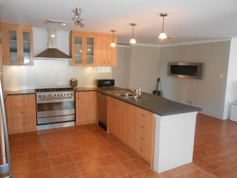 3 Kensington Way, Pearsall WA 6065