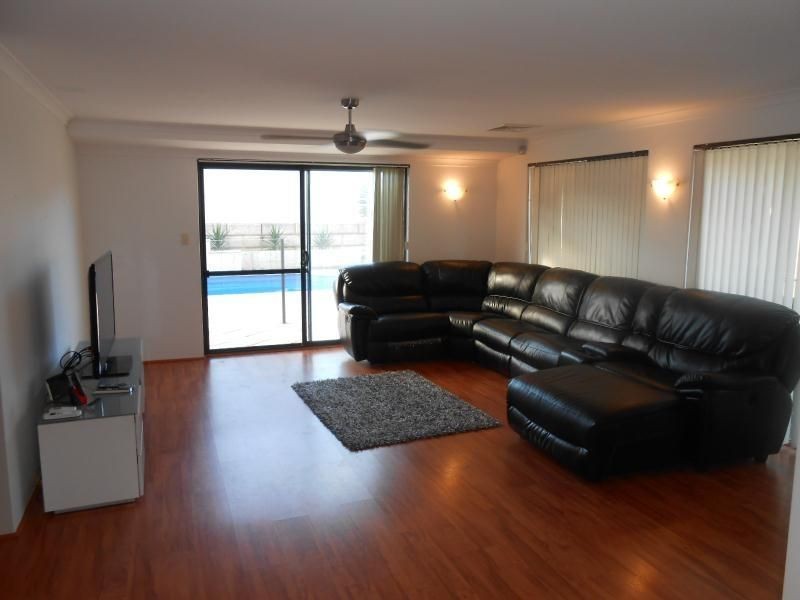 3 Kensington Way, Pearsall WA 6065