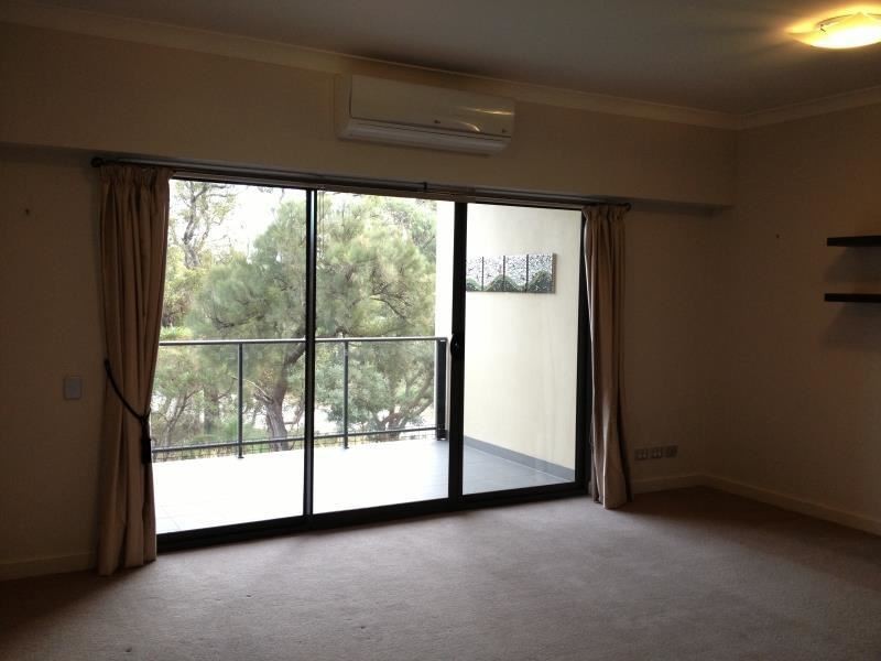 25/2 Molloy Promenade, Joondalup WA 6027