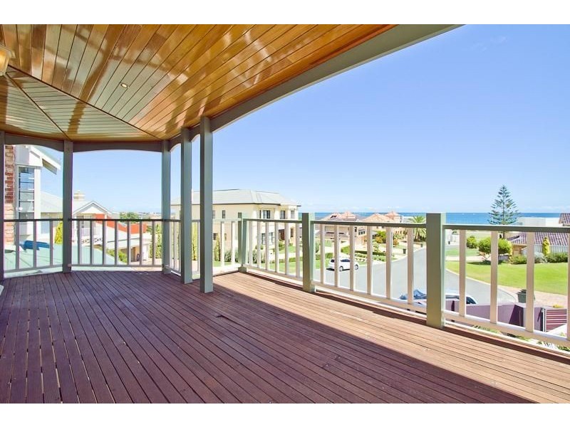 9 Brookvale Rise, Kallaroo WA 6025