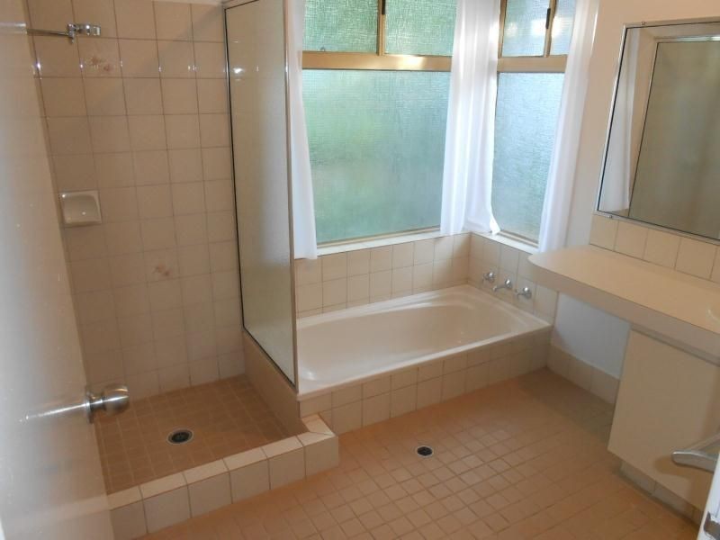 8 Lucerne Gardens, Edgewater WA 6027