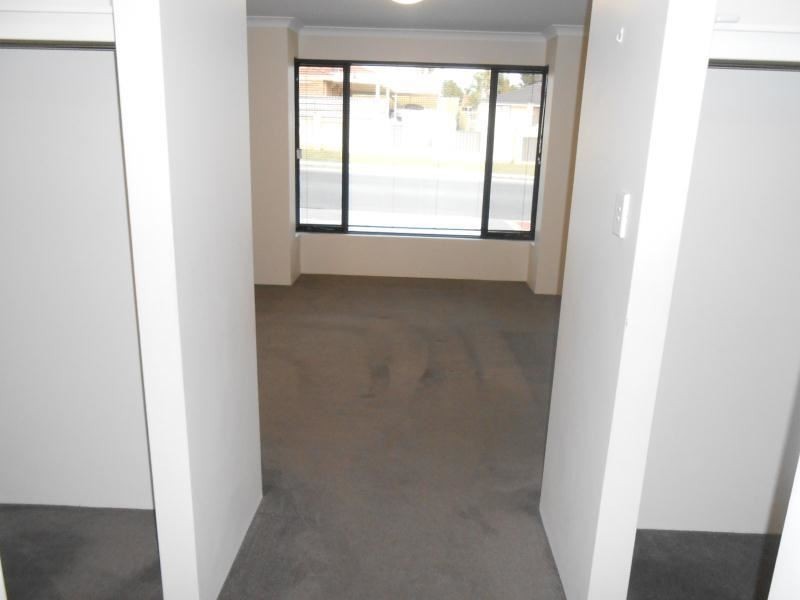 23 Selkirk Drive, Kinross WA 6028