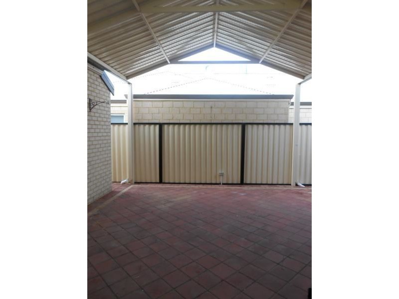 23 Selkirk Drive, Kinross WA 6028