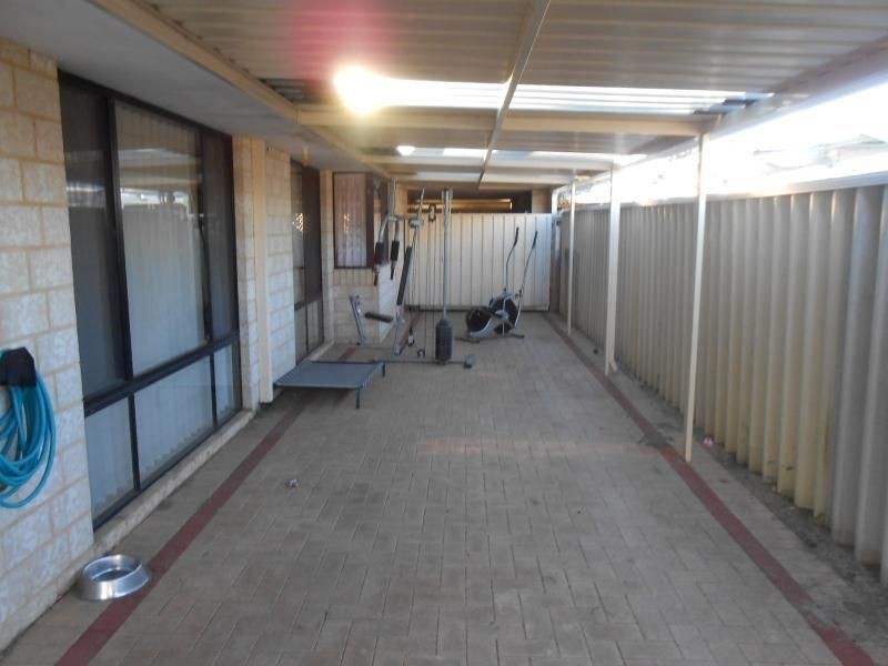 35 BRUNSWICK CIRCUIT, Banksia Grove WA 6031