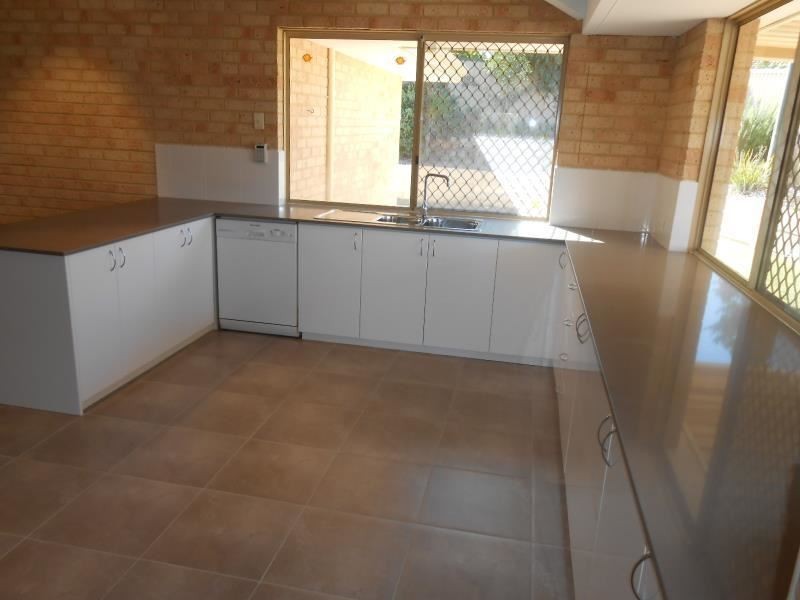 8 Barwon Heads Terrace, Connolly WA 6027