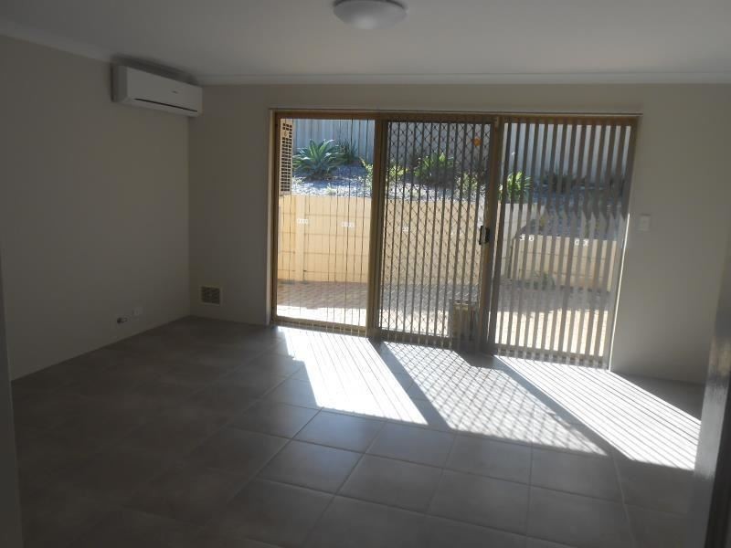 8 Barwon Heads Terrace, Connolly WA 6027