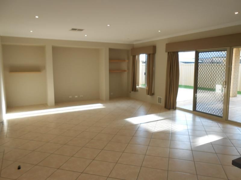 85 Camborne Parkway, Butler WA 6036