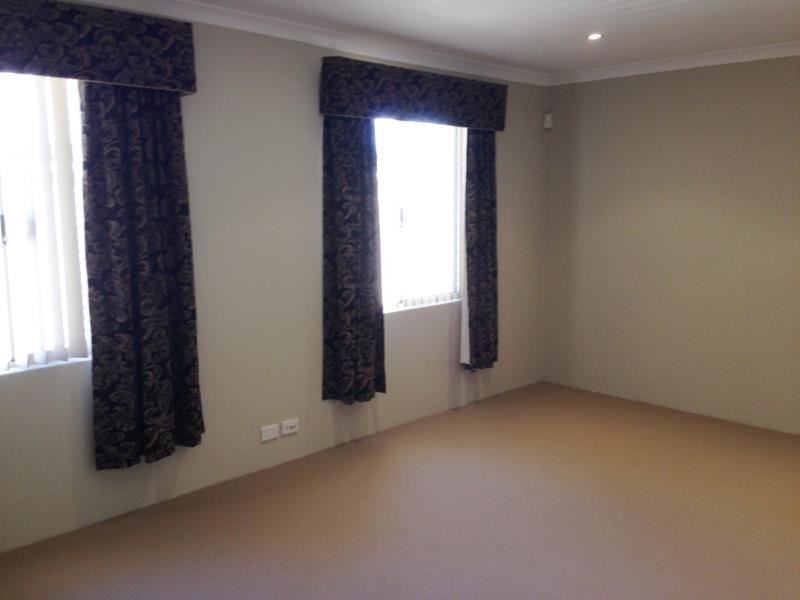 85 Camborne Parkway, Butler WA 6036