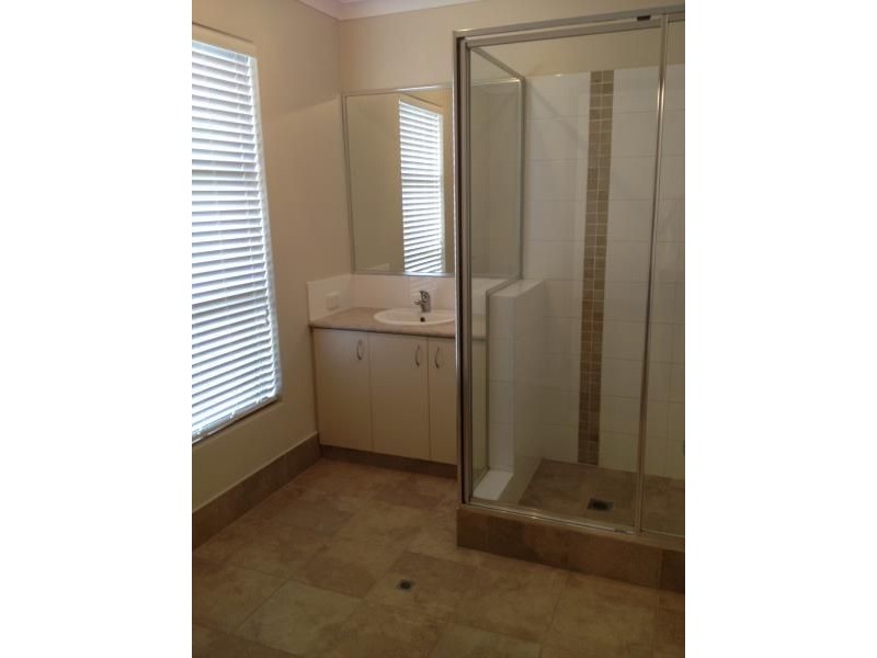 32 CLEARVIEW AVENUE, Burns Beach WA 6028