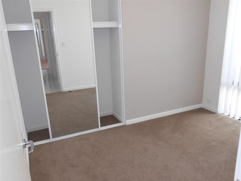 21 Lairbeck Street, Darch WA 6065