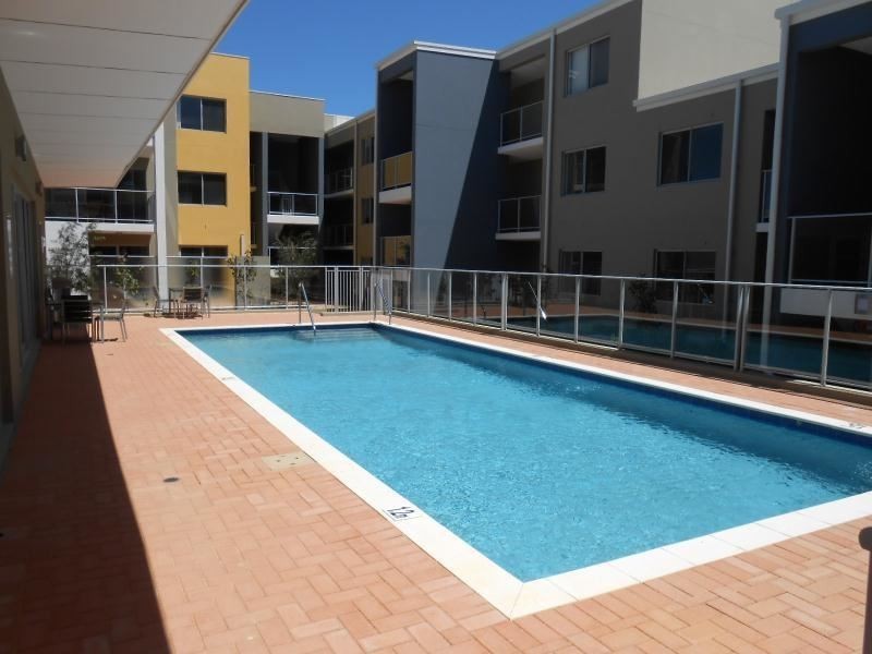 40/9 Citadel Street, Currambine WA 6028