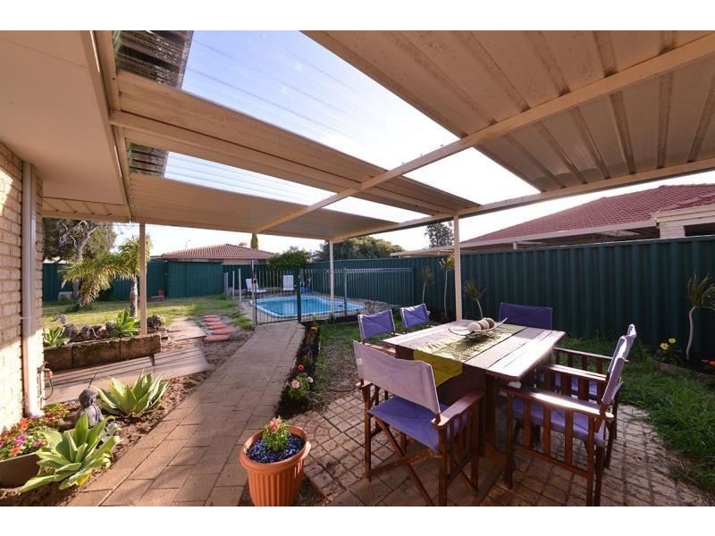 7 Canopy Court, Banksia Grove WA 6031