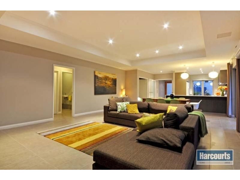 12 GEMINI WAY, Madeley WA 6065