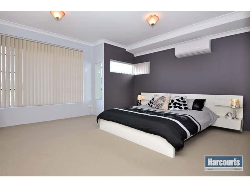 36 ST BARNABAS BOULEVARD, Quinns Rocks WA 6030
