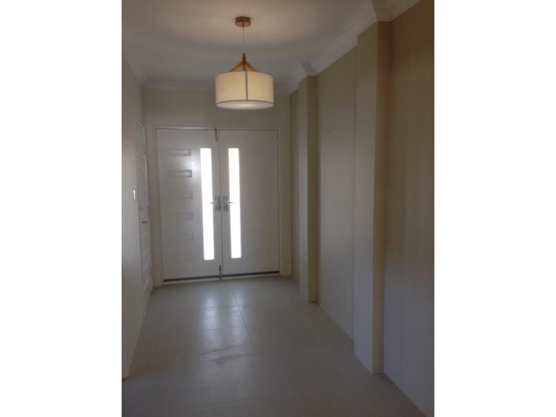 1 DOTTEREL GREEN, Jindalee WA 6036