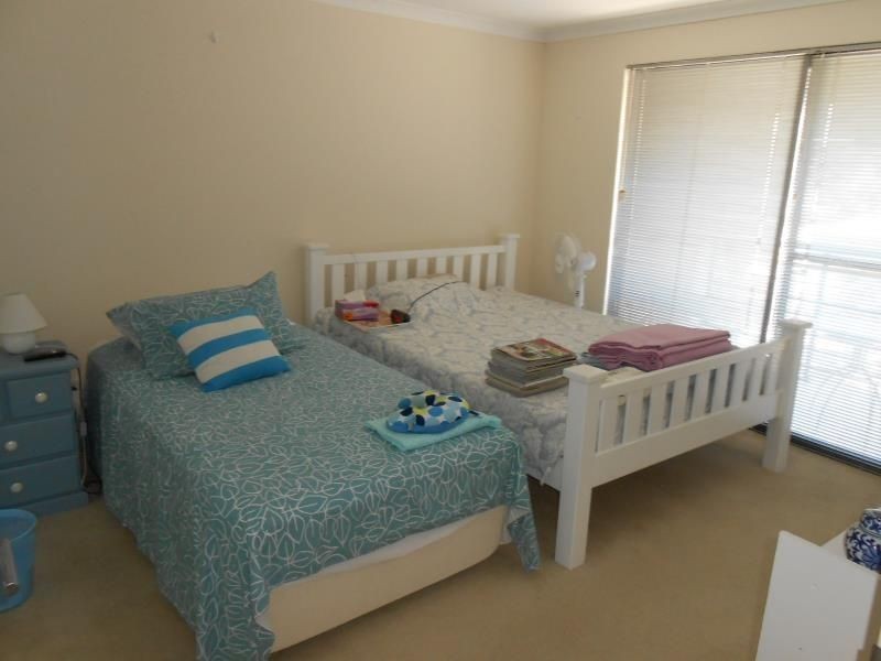 4 METRO BOULEVARD, Clarkson WA 6030