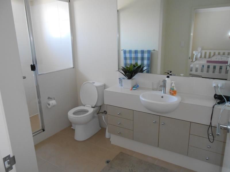 4 METRO BOULEVARD, Clarkson WA 6030