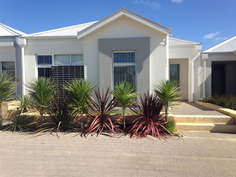 42 BOWLINE AVENUE, Alkimos WA 6038