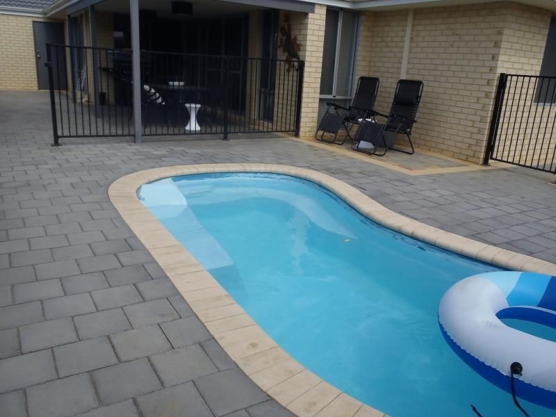 14 GIRRAMAY ROAD, Banksia Grove WA 6031