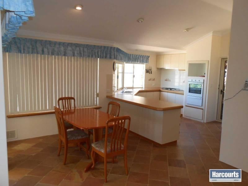 4 Chittering Vista, Pearsall WA 6065