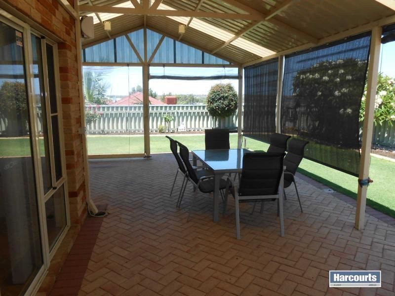 4 Chittering Vista, Pearsall WA 6065