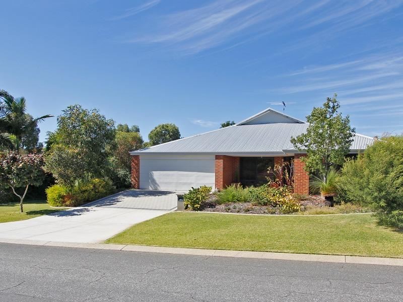 6 Newlyn Place, Yanchep WA 6035