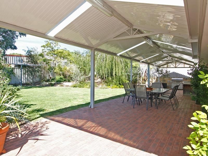 6 Newlyn Place, Yanchep WA 6035