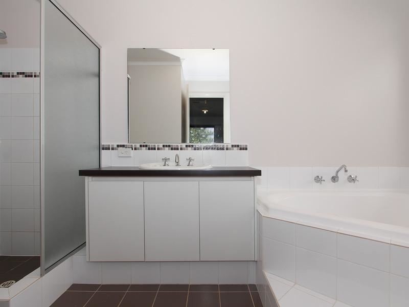 6 Newlyn Place, Yanchep WA 6035