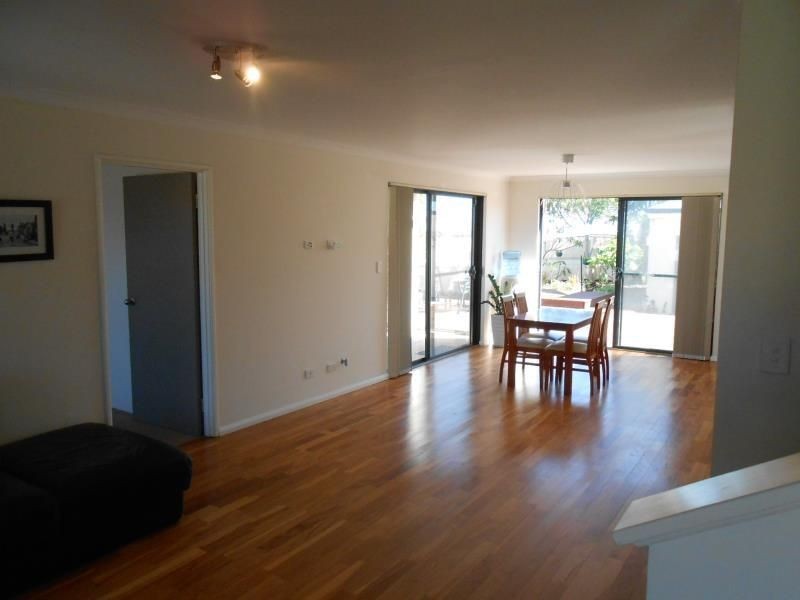 15 CHANDELA LOOP, Currambine WA 6028