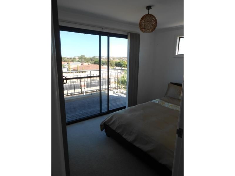 15 CHANDELA LOOP, Currambine WA 6028
