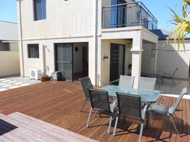 15 CHANDELA LOOP, Currambine WA 6028