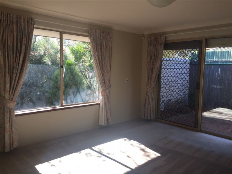 16 CAMARINO DRIVE, Woodvale WA 6026