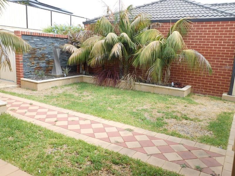 122 OCEAN KEYS BOULEVARD, Clarkson WA 6030