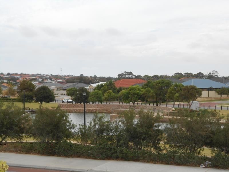 122 OCEAN KEYS BOULEVARD, Clarkson WA 6030