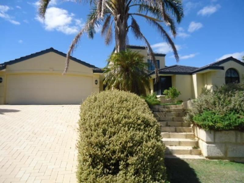 11 Chalmers Court, Mindarie WA 6030